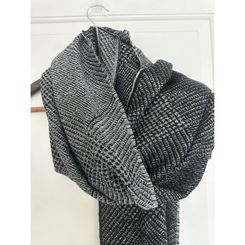 PIQUADRO Men's Wool Scarf Made in Italy Black Grey